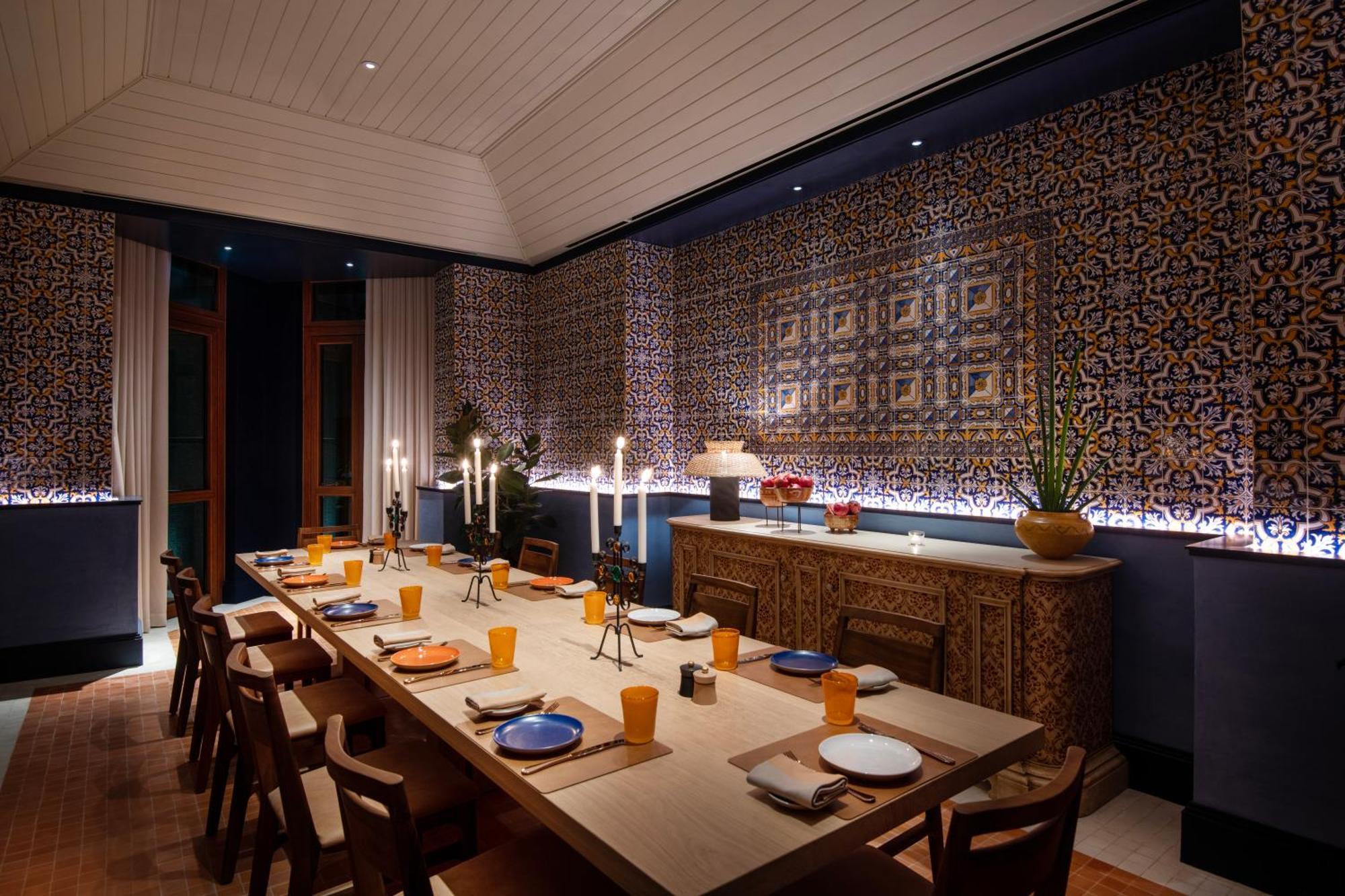 Four Seasons Hotel Doha Eksteriør billede The dining room at the restaurant