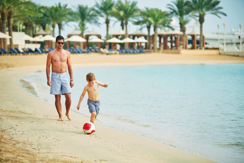 Four Seasons Hotel Doha Eksteriør billede Beach at the resort