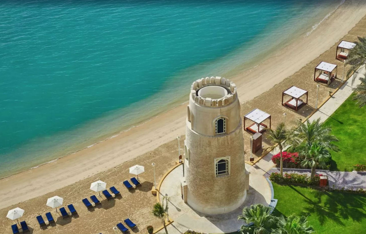 Four Seasons Hotel Doha Eksteriør billede The beach at the Jumeirah Beach Hotel