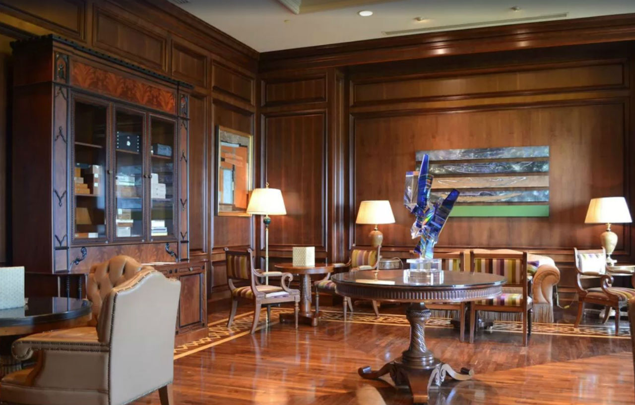Four Seasons Hotel Doha Eksteriør billede The library at the Ritz-Carlton, Laguna Niguel